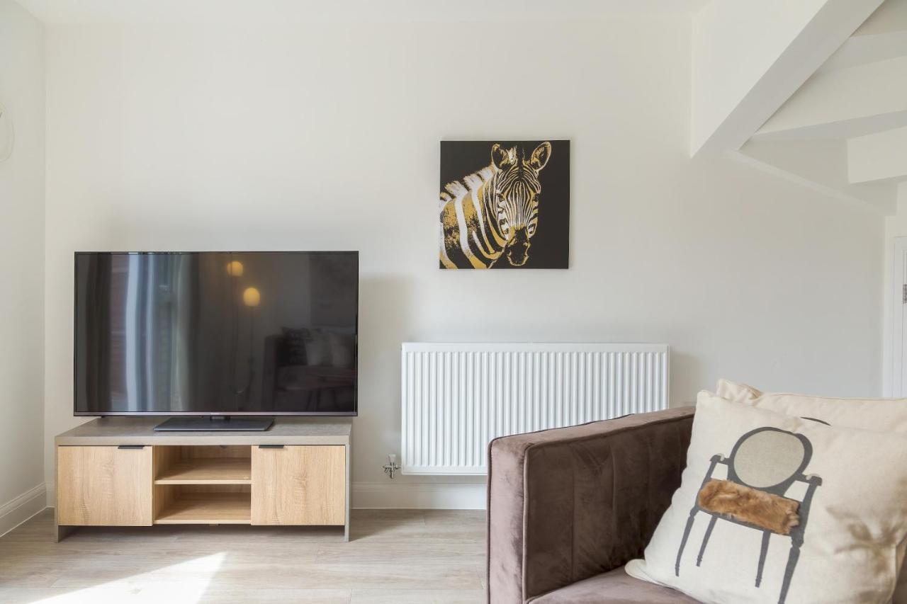 Pass The Keys Cheerful 4 Bed Central Townhouse Garden & Parking Villa Birmingham Esterno foto